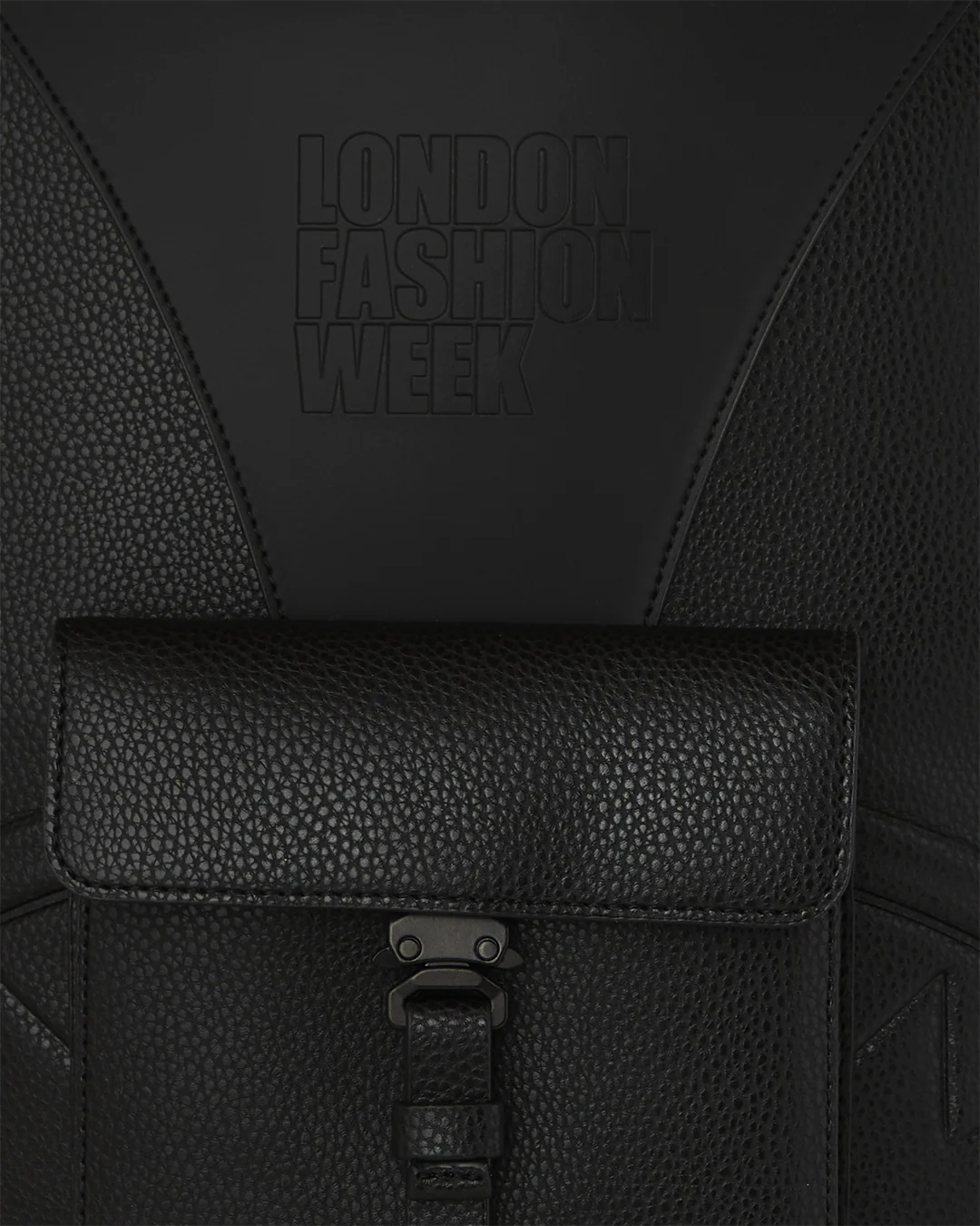 LFW BLACK POCKET DLXSV BACKPACK - Image 11