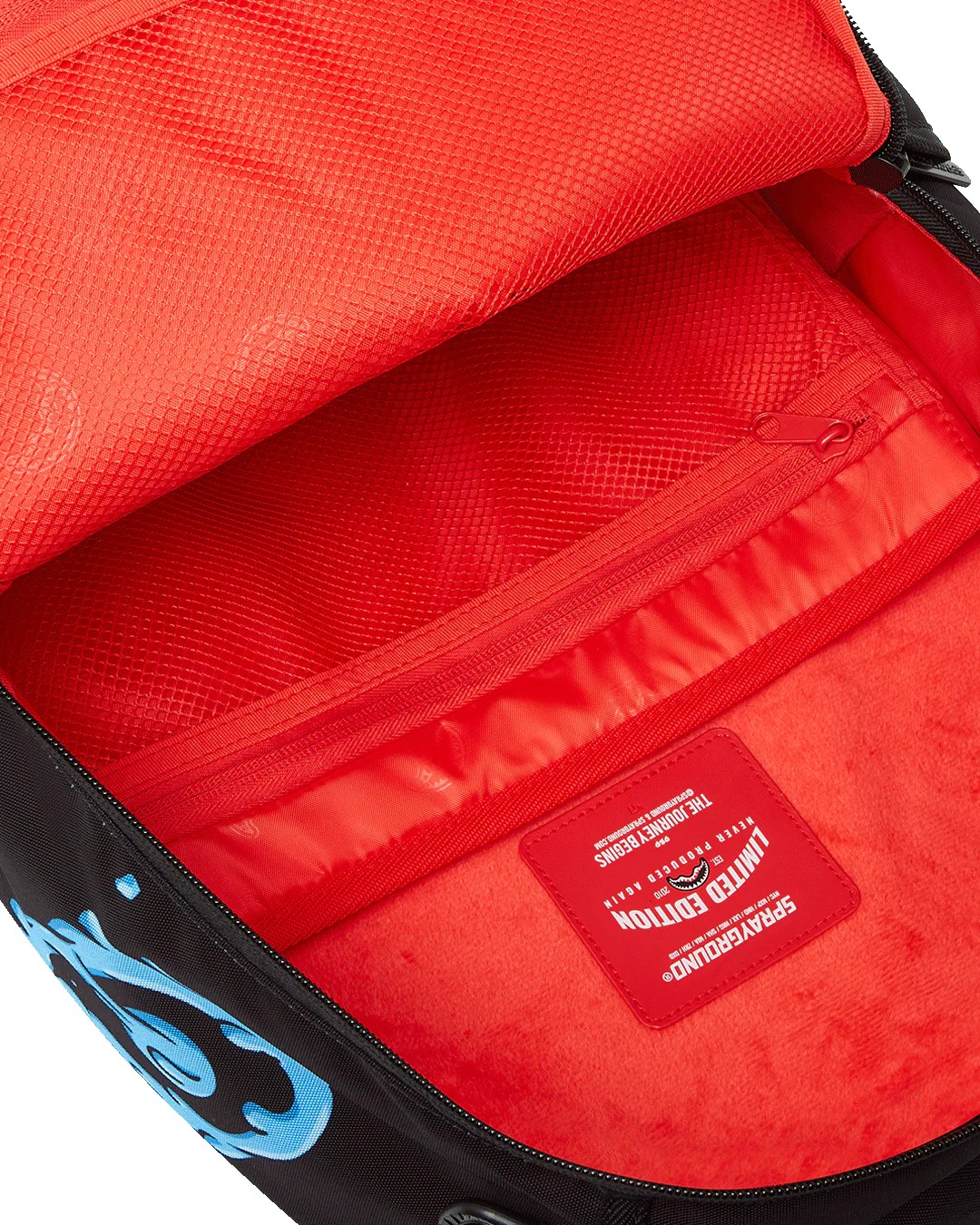 MELTIN' MEGALODON MOUTH DLXR BACKPACK - Image 8