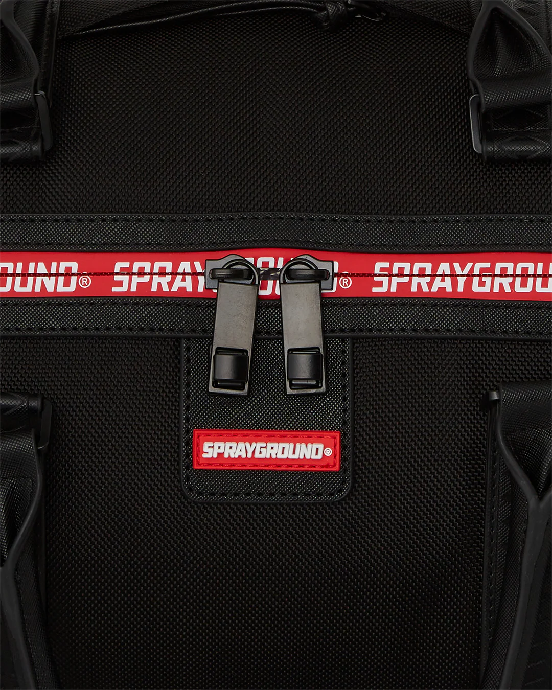 PRINTED ZIPPER SHARK DUFFLE - Image 6