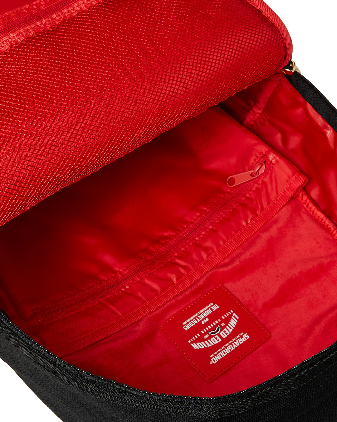 SHARK CENTRAL KNIT BACKPACK - Image 8
