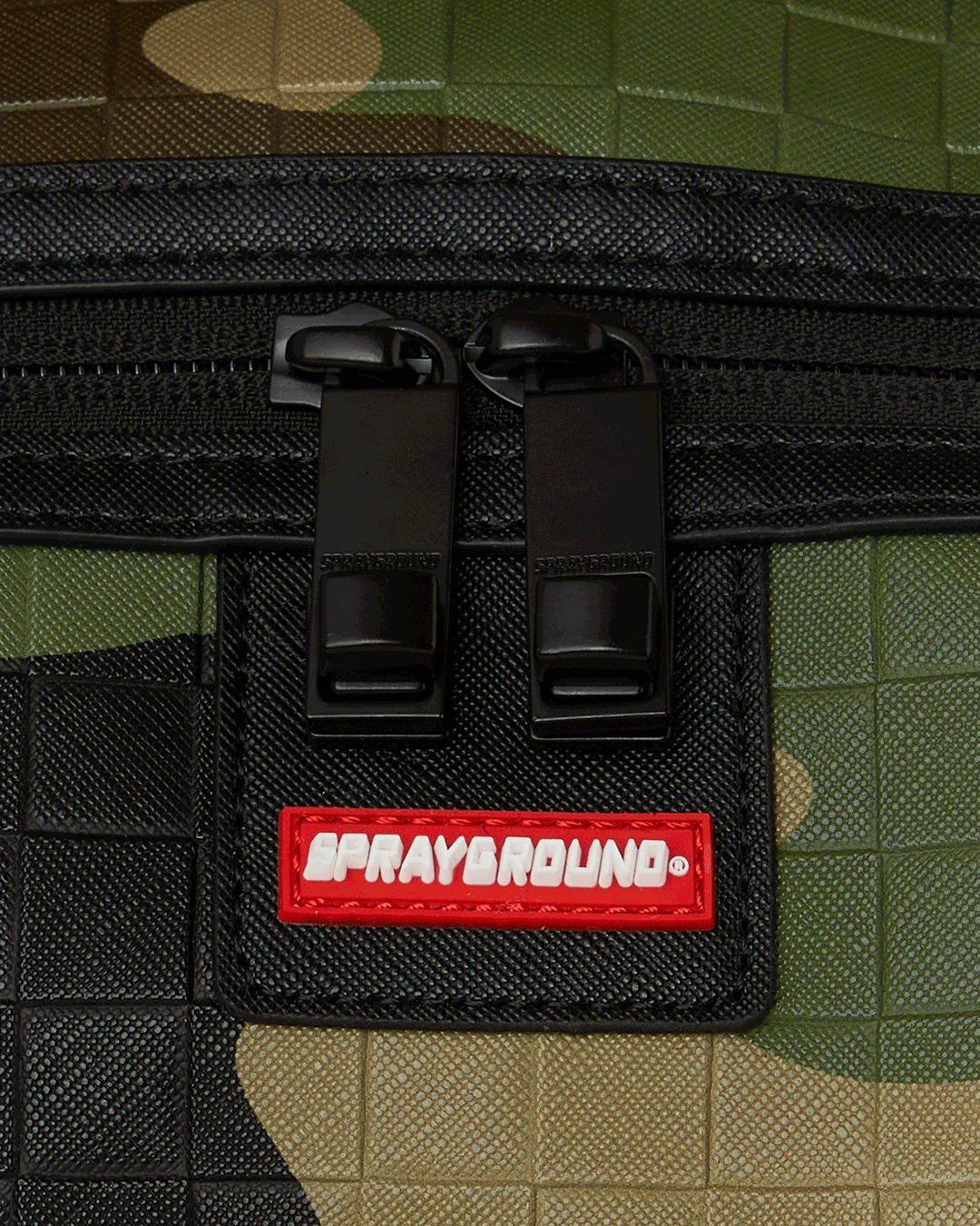 WOODLAND CAMO CHECK CHAIN DUFFLE - Image 6